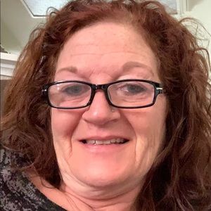 Meet your Posher, Deborah